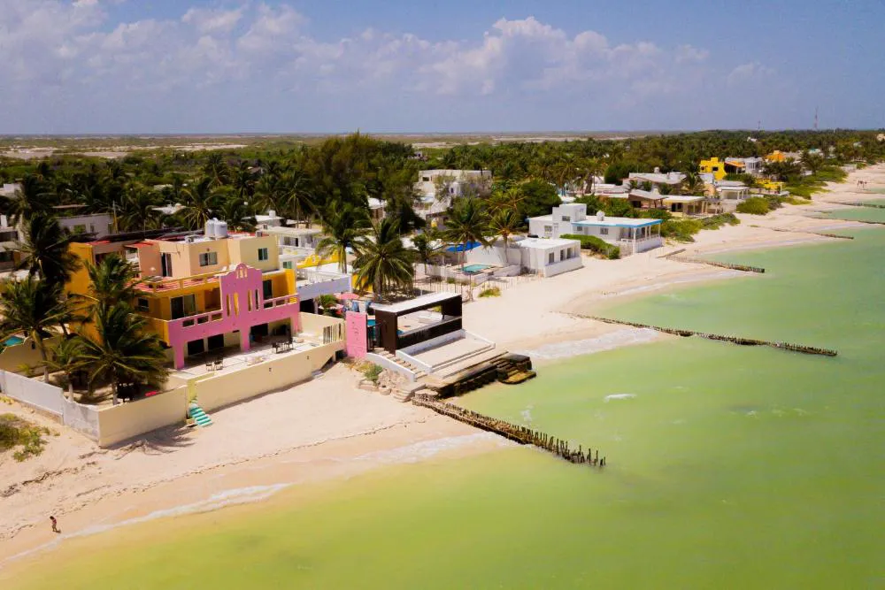 Flamingos Inn hotel hero