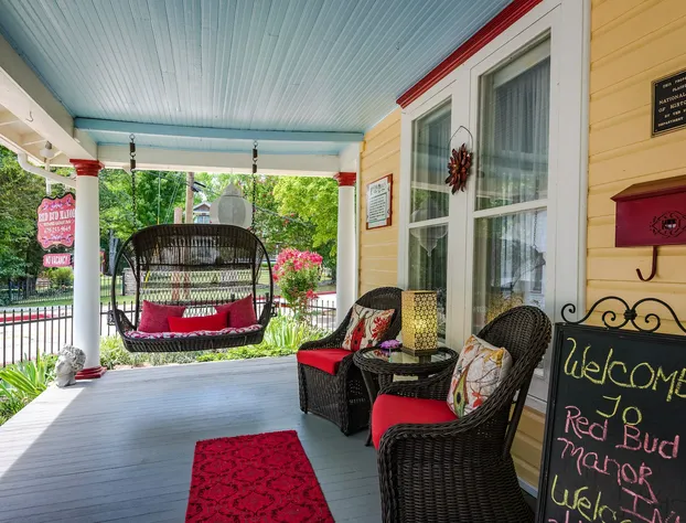 Red Bud Manor Inn hotel detail image 2