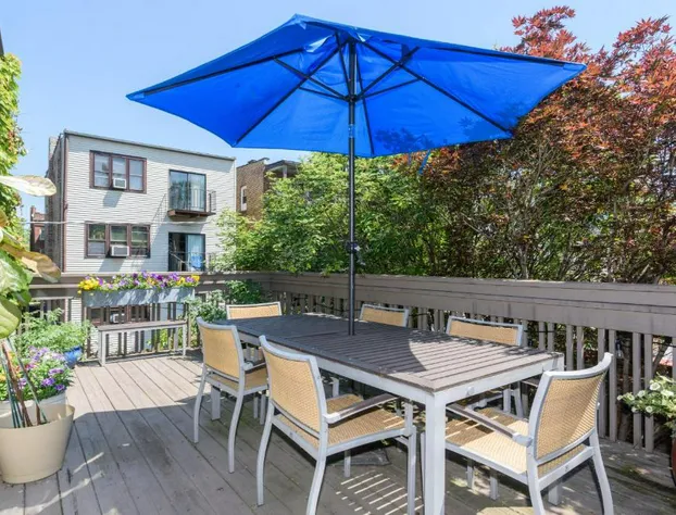 House 5863 - Chicago Bed and Breakfast hotel detail image 4