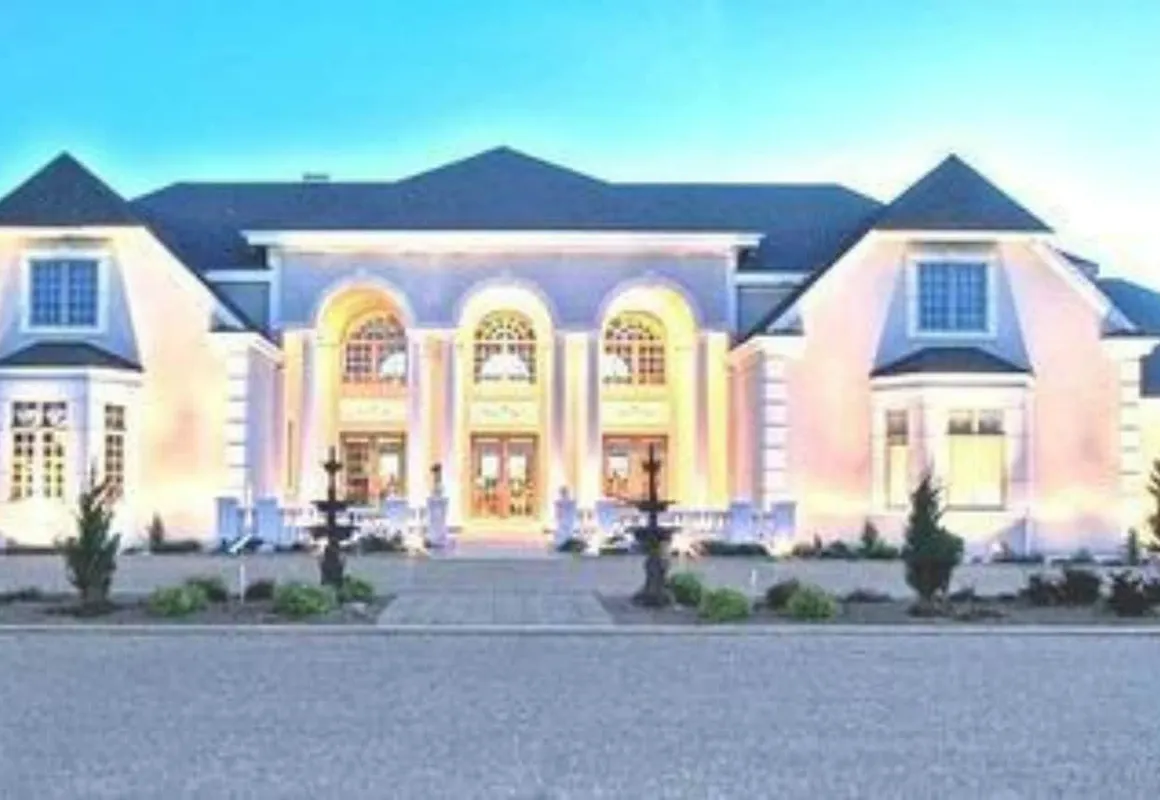 Claremont Inn & Winery hotel hero