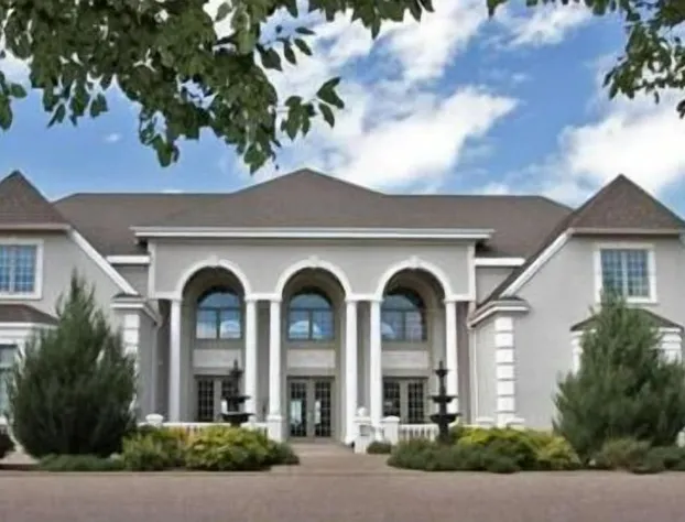 Claremont Inn & Winery hotel detail image 3