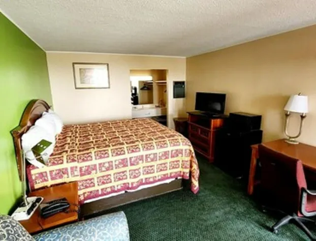 Econo Lodge hotel detail image 4