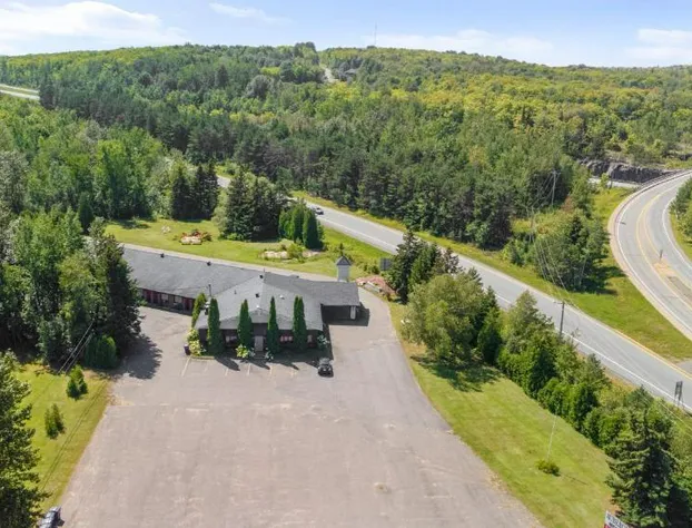 Auberge Pique-Nique hotel detail image 1