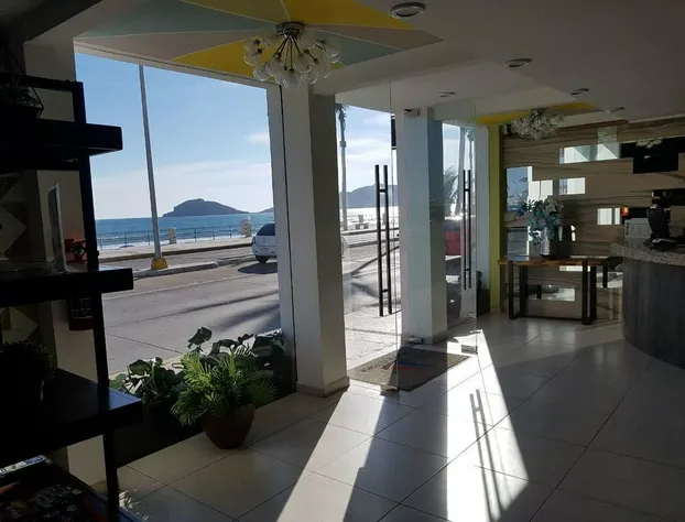 Hotel Playa Victoria hotel detail image 3