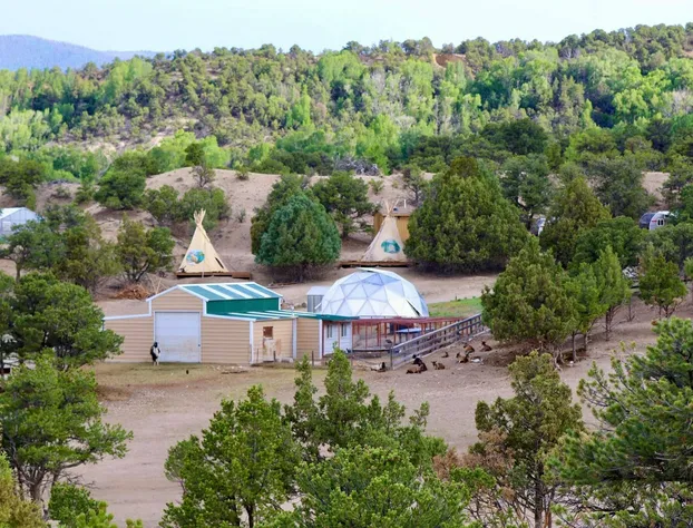 Mountain Goat Lodge hotel detail image 1