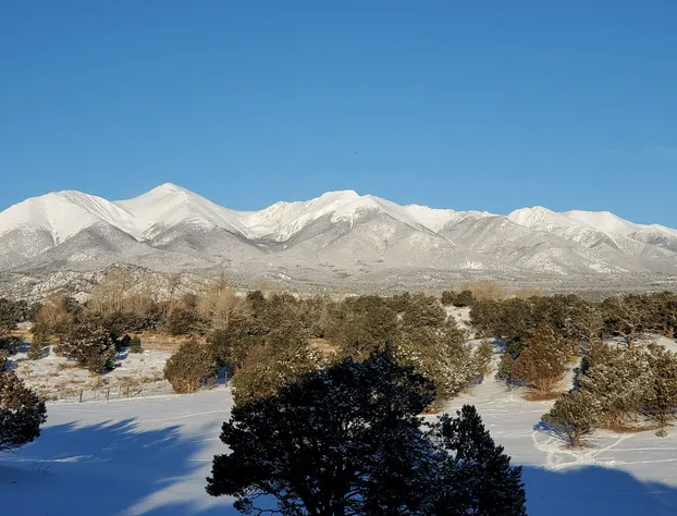 Mountain Goat Lodge hotel detail image 4