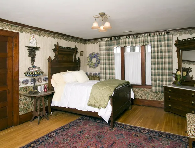 The Victorian Tudor Inn hotel detail image 2