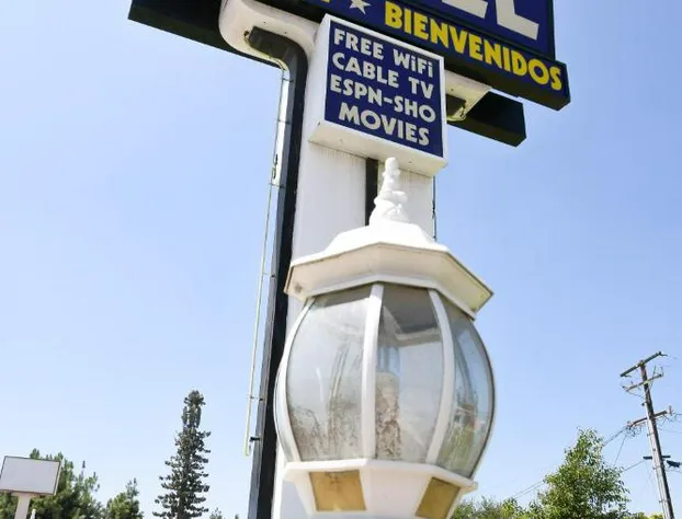 Covina Motel hotel detail image 3