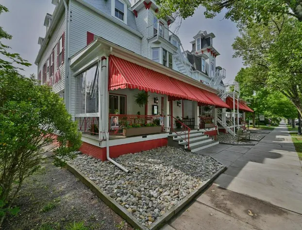 Tom Quick Inn hotel detail image 1