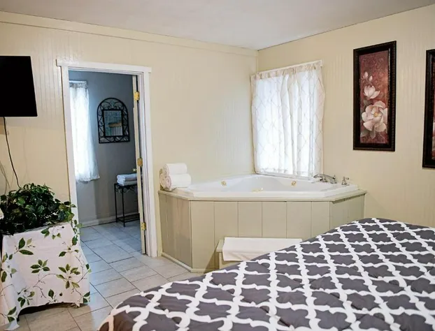 Berry Patch Bed and Breakfast hotel detail image 3