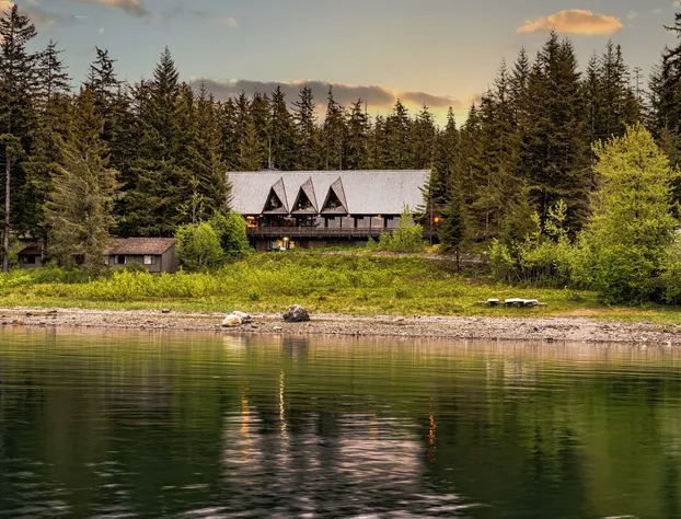 Glacier Bay Lodge hotel detail image 2