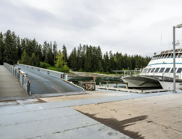 Glacier Bay Lodge hotel detail image 3