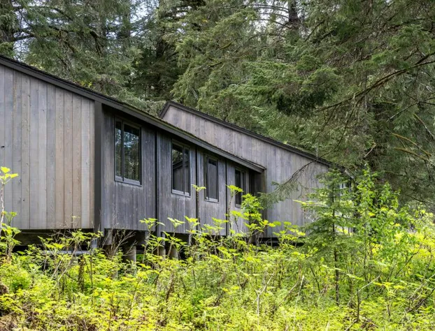 Glacier Bay Lodge hotel detail image 1