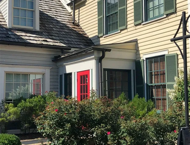 Howard's Creek Inn hotel detail image 1