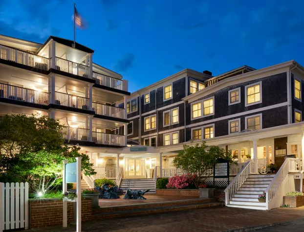 Vineyard Square Hotel & Suites hotel detail image 1