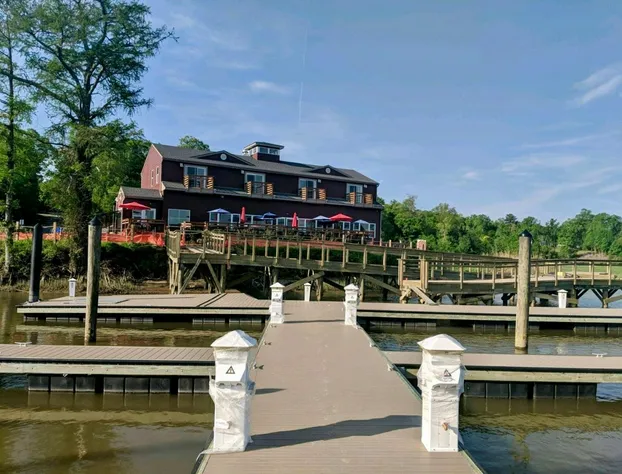 Surry Seafood Company hotel detail image 2