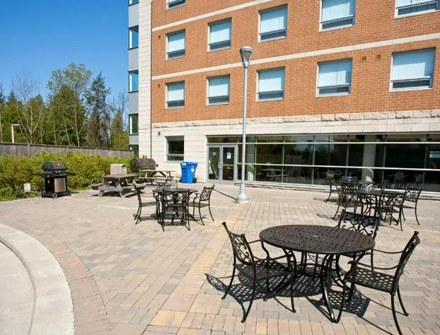 Residence & Conference Centre - Oshawa hotel detail image 3