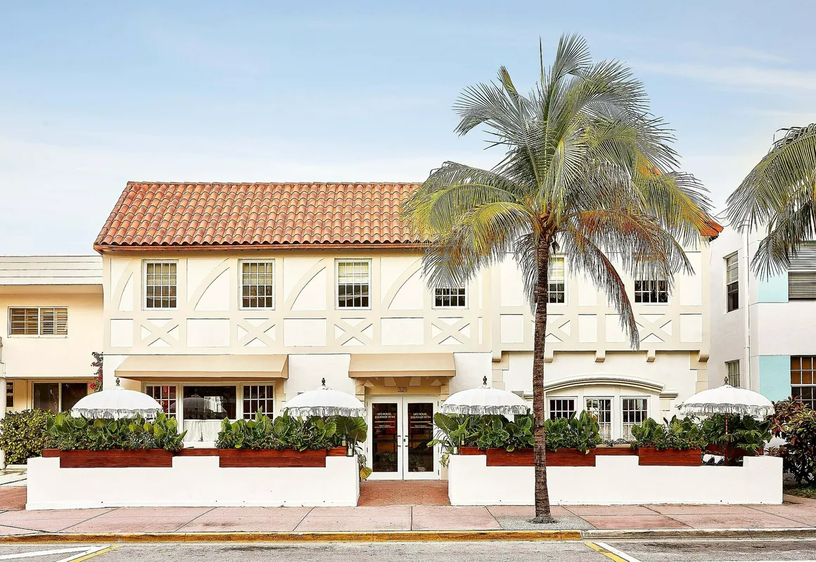 Life House, South of Fifth hotel hero