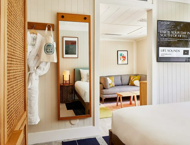 Life House, South of Fifth hotel detail image 3