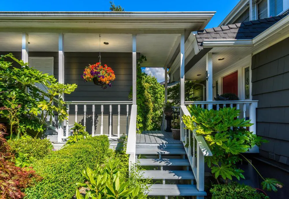 Crystal's View Bed & Breakfast hotel hero