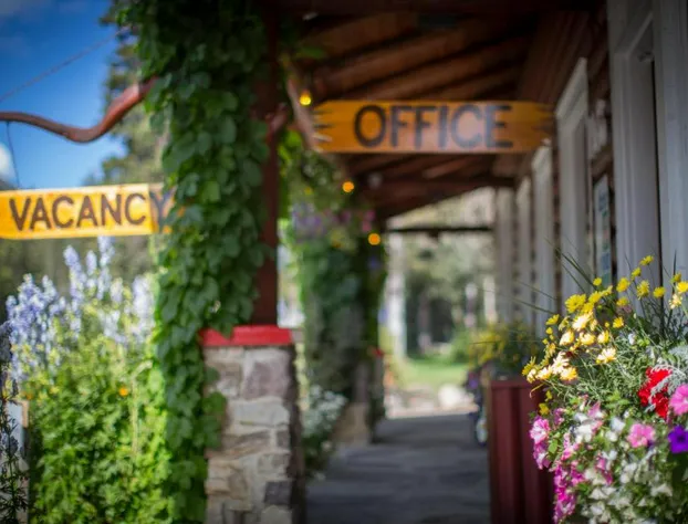 Paradise Lodge & Bungalows hotel detail image 1