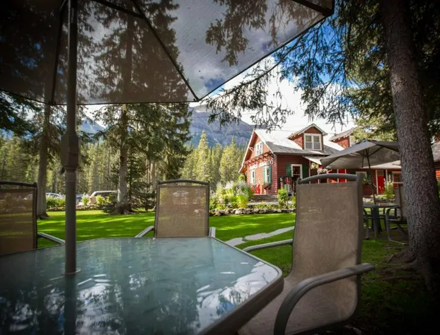 Paradise Lodge & Bungalows hotel detail image 3