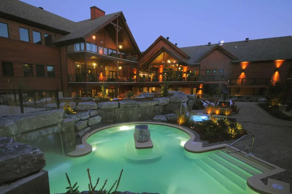 Kinipi spa nordique et hébergement hotel hero