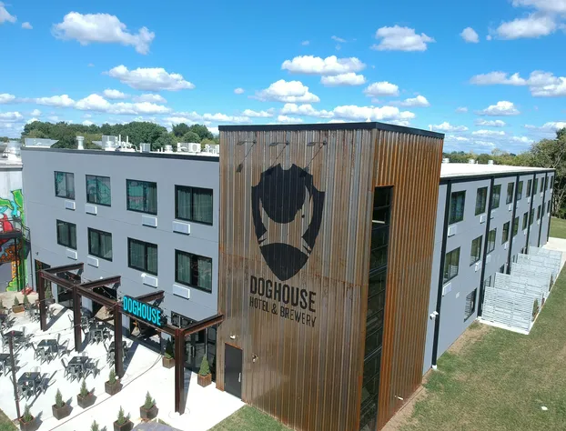 DogHouse Columbus hotel detail image 2