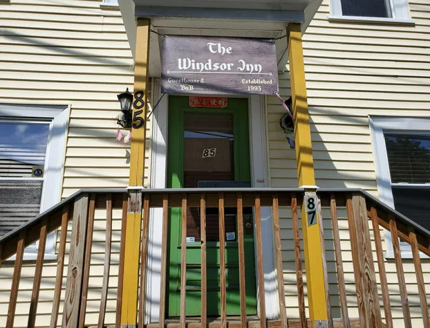 The Windsor Inn hotel detail image 3