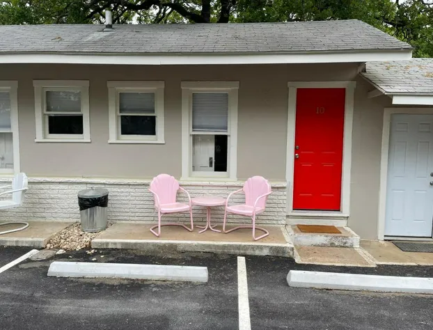 Frederick Motel hotel detail image 1