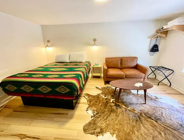 Frederick Motel hotel detail image 4