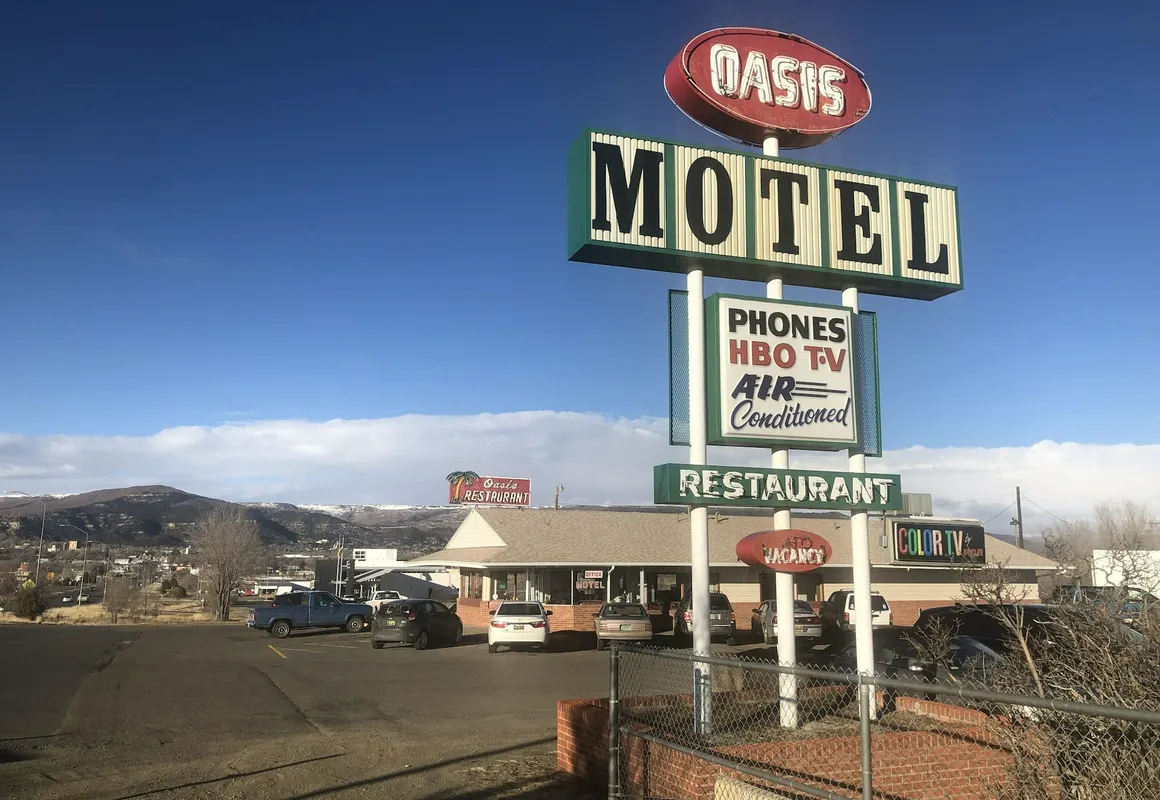 Oasis Botique Motel hotel hero