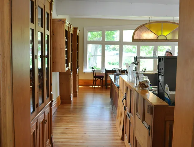 Holman's Heritage Suites hotel detail image 3