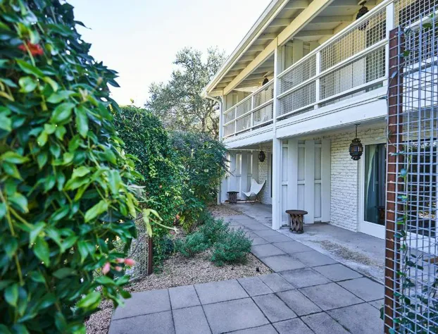 Stagecoach Inn hotel detail image 2