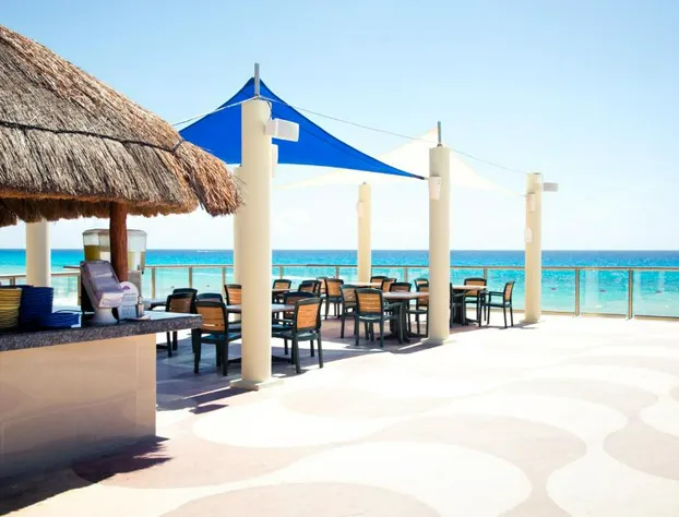 Crown Paradise Club Cancun All Inclusive hotel detail image 2