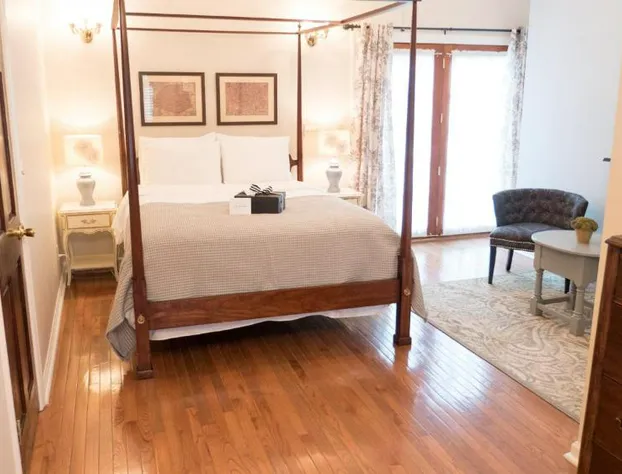 The Manor at Airmont hotel detail image 3