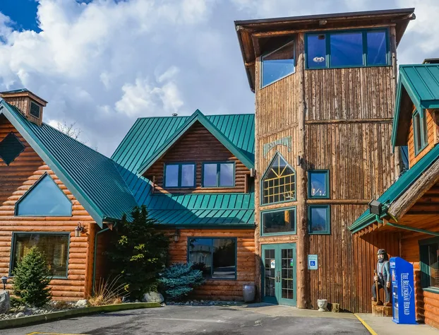 Sumas Mountain Lodge hotel detail image 4