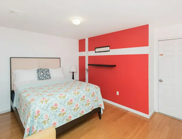 Racpanos Modern Stay on Ocean Avenue hotel detail image 3