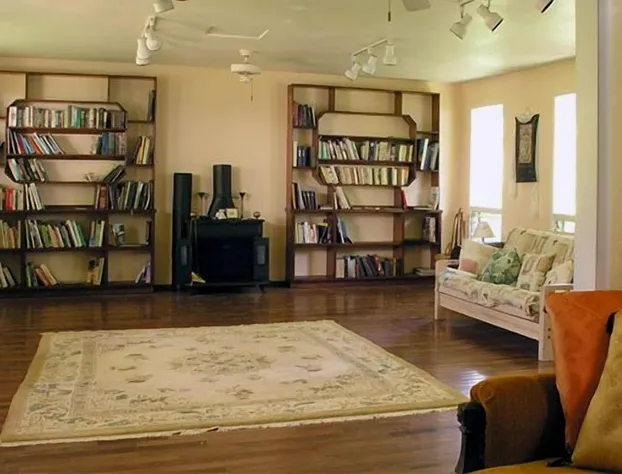 Lava Tree Tropic Inn hotel detail image 4