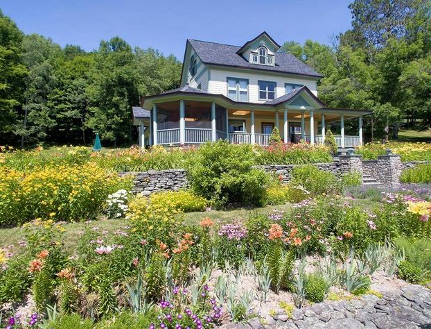 Breezy Hill Inn hotel detail image 4