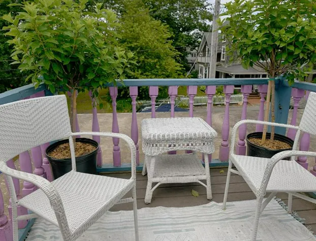 Narragansett House hotel detail image 4