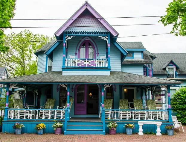 Narragansett House hotel detail image 1