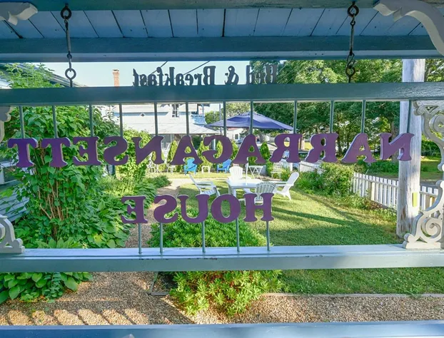 Narragansett House hotel detail image 3