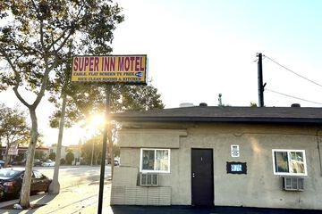 Super Inn hotel detail image 4