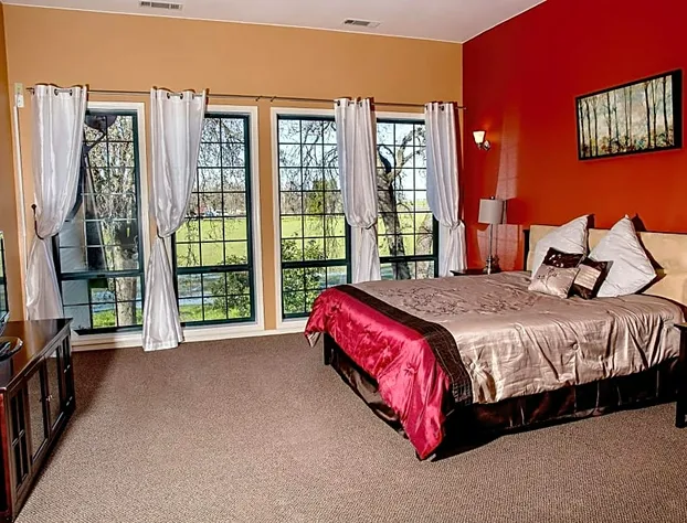 Freeport Wine Country Inn hotel detail image 2