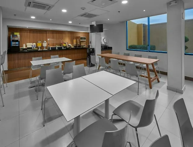 City Express by Marriott Tampico hotel detail image 4