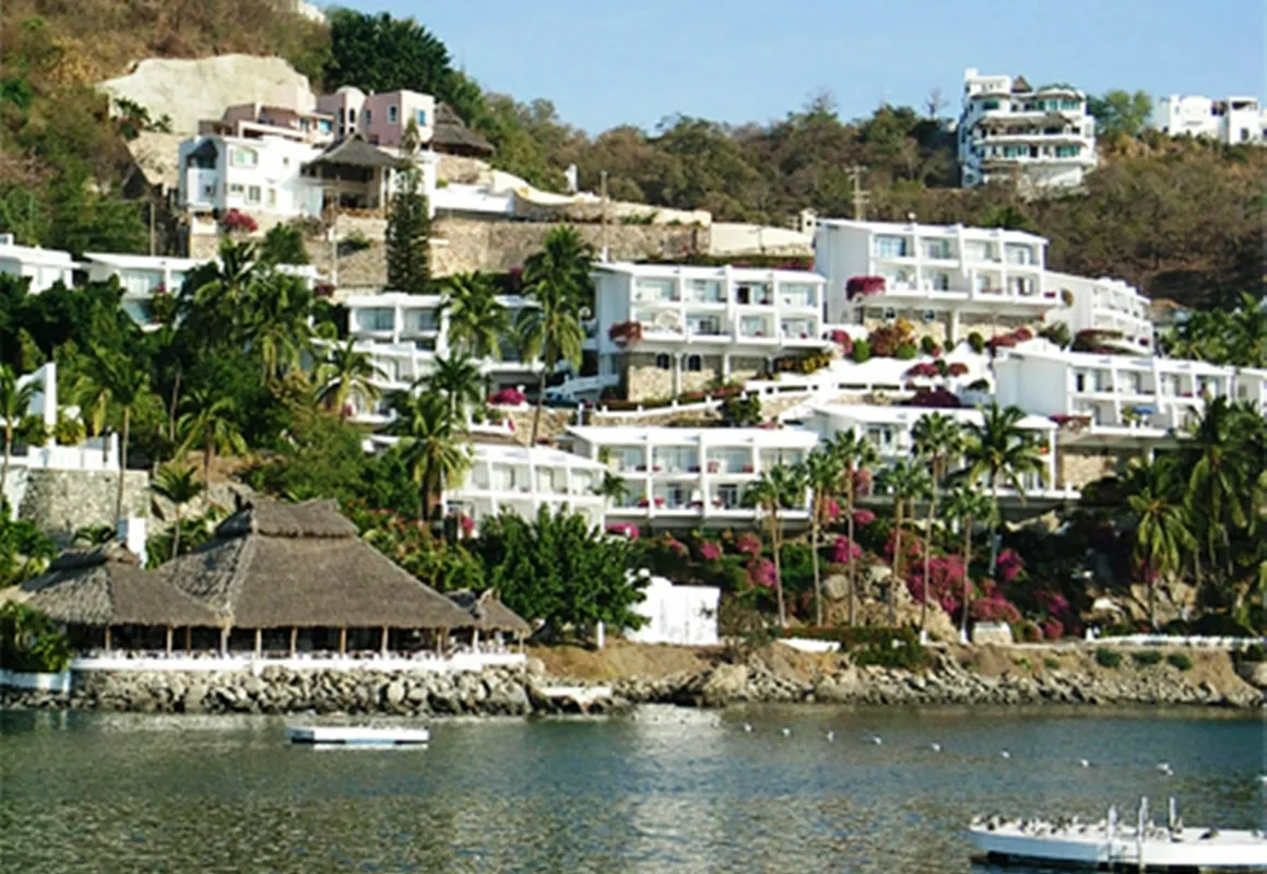 Dolphin Cove Inn hotel hero