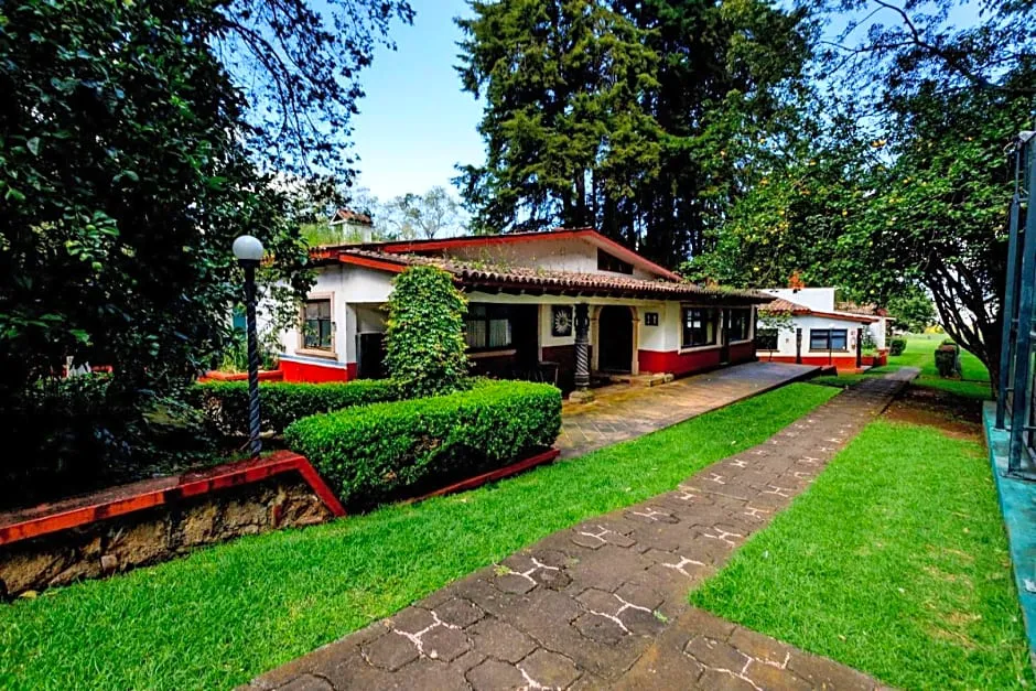 Lago Sol Hotel & Suites hotel hero