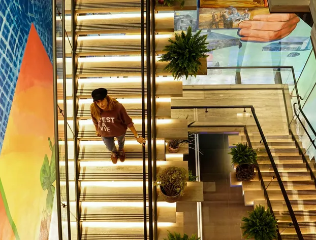 W Bellevue hotel detail image 1