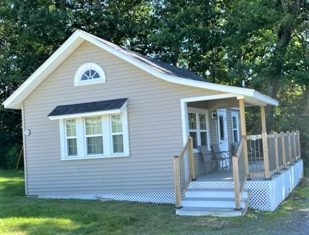 Colonial Gables Oceanfront Village hotel detail image 2